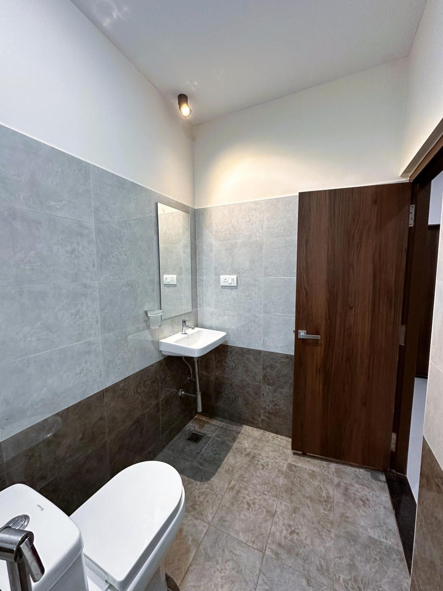 Tulip Homes Коимбаторе Екстериор снимка