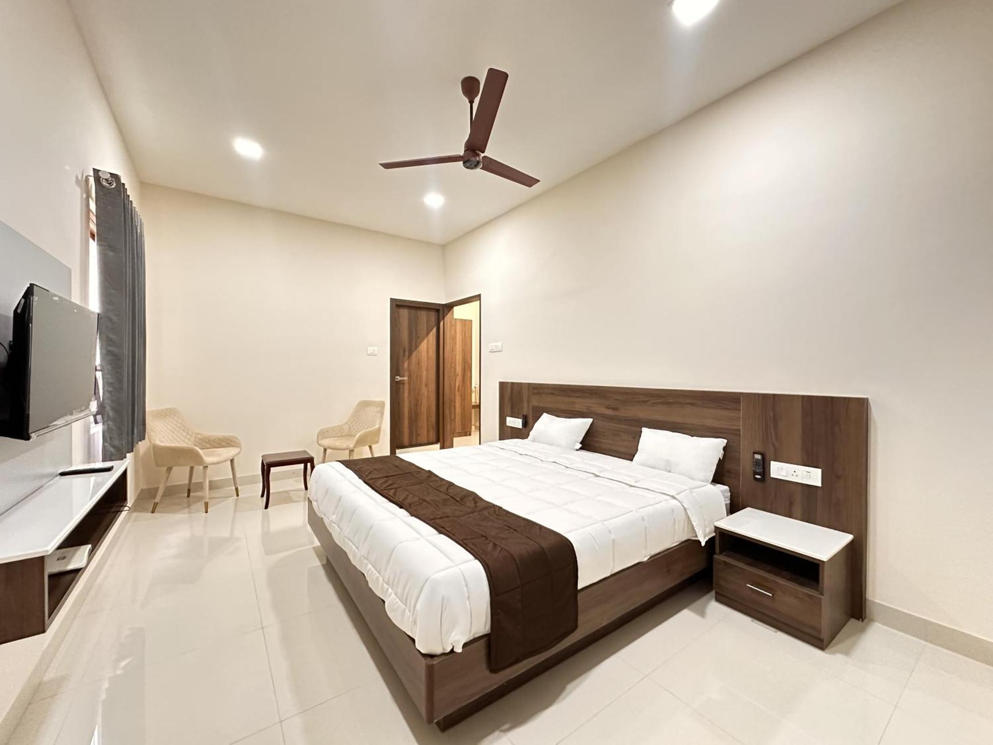 Tulip Homes Коимбаторе Екстериор снимка